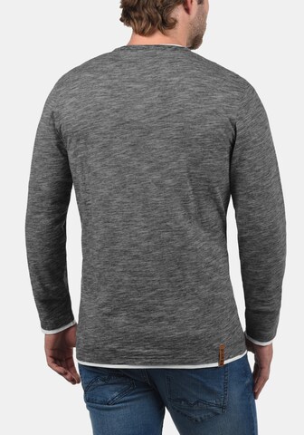 !Solid Longsleeve 'Belagos' in Grau