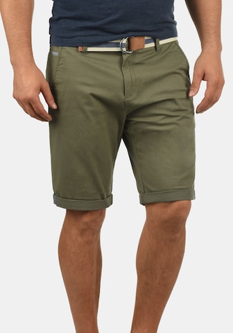 !Solid Regular Chino trousers 'Monty' in Green: front