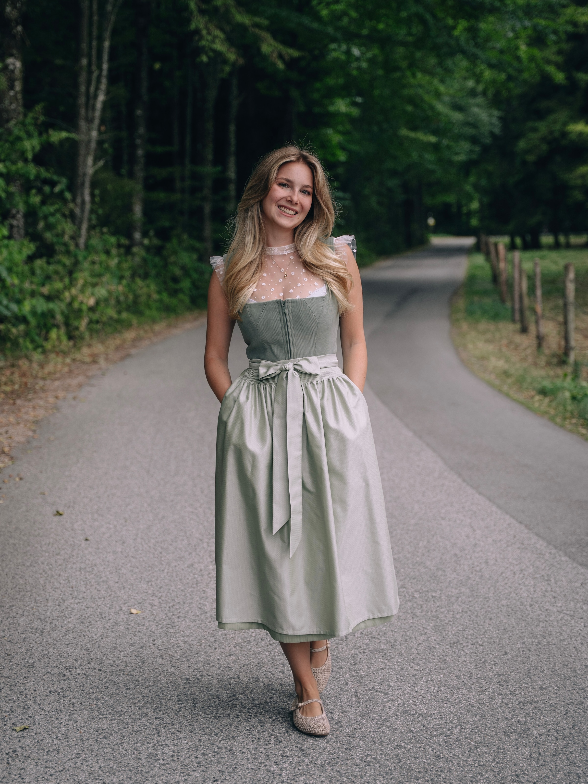 Helene - Dirndl Look