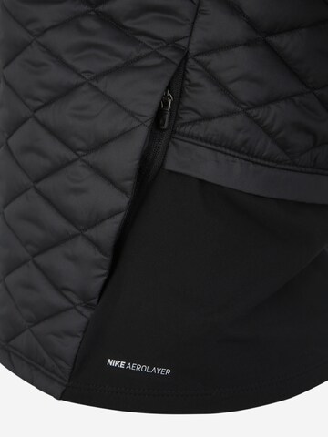 NIKE Sportjacke in Schwarz