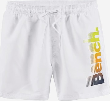 Shorts de bain BENCH en blanc : devant