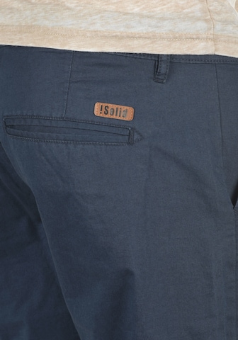 !Solid Regular Chinoshorts 'Thement' in Blau