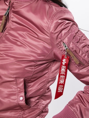 ALPHA INDUSTRIES Kurtka przejściowa w kolorze różowy