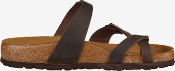 BIRKENSTOCK - Chinelos de dedo 'Mayari' em castanho