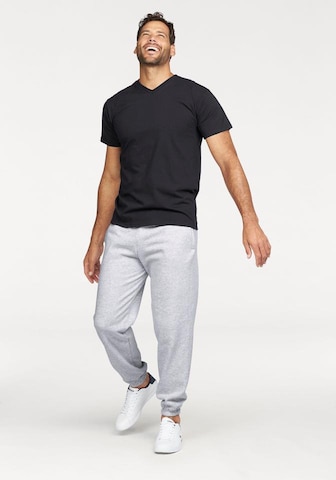FRUIT OF THE LOOM T-Shirt in Schwarz