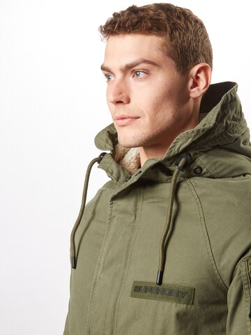 Superdry Parka zimowa 'Aviator' w kolorze zielony