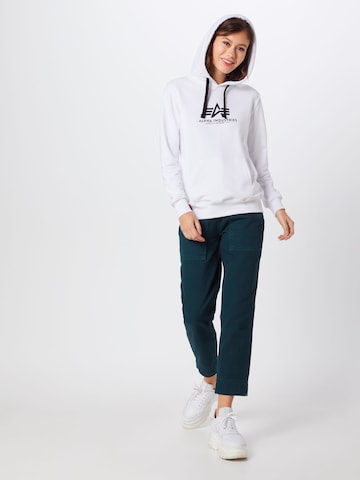 ALPHA INDUSTRIES Sweatshirt in White