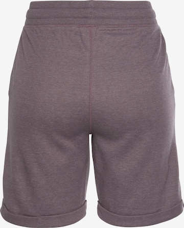 Regular Pantalon BENCH en violet