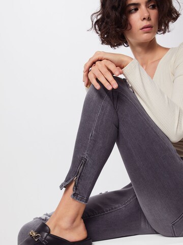 Skinny Jean 'Kendell' ONLY en gris