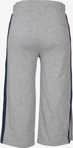 Urban Classics Wide leg Trousers in Grey