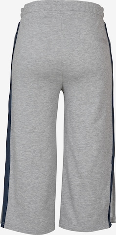 Wide leg Pantaloni di Urban Classics in grigio