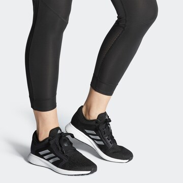 Chaussure de course ADIDAS SPORTSWEAR en noir : devant