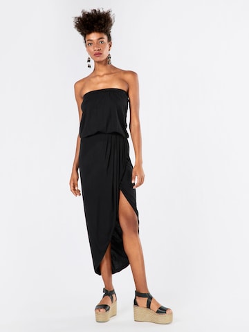 Urban Classics Dress in Black: front