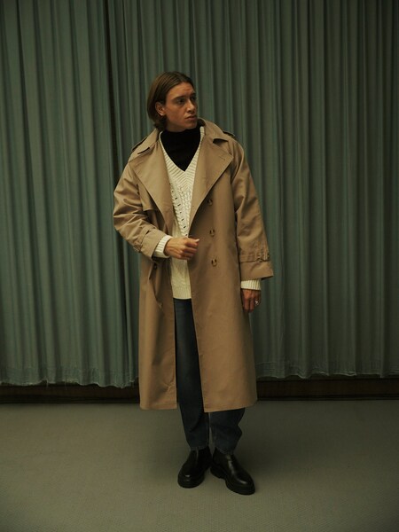 Morgan Mesple - Classic Trench Coat Look by YOUNG POETS