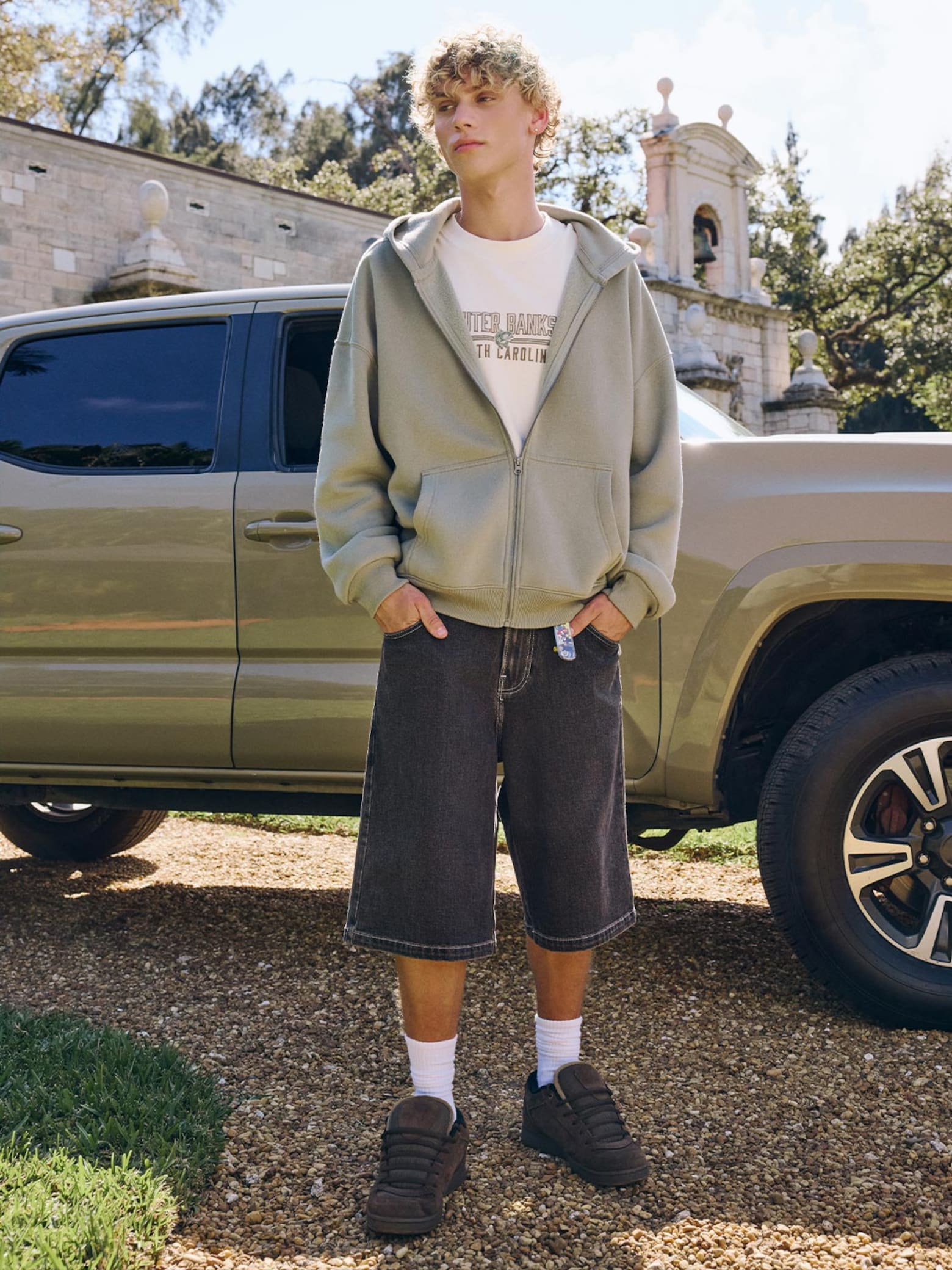 Social Season Hollister