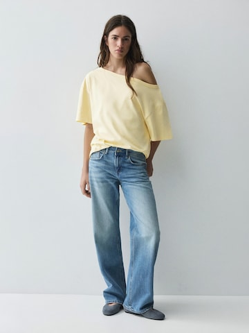 Pull&Bear Тениска в жълто