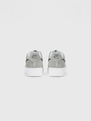Nike Sportswear Sneakers 'Air Force 1 Essential+' i grå