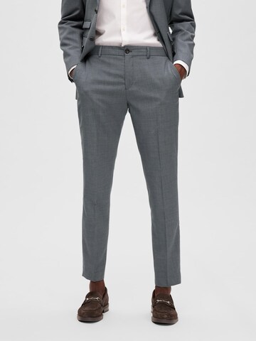 Coupe slim Pantalon à plis SELECTED HOMME en gris : devant