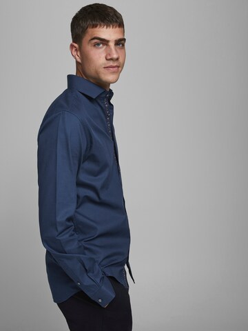Slim fit Camicia di JACK & JONES in blu