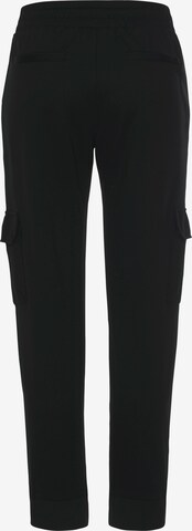 LASCANA Regular Cargo trousers in Black