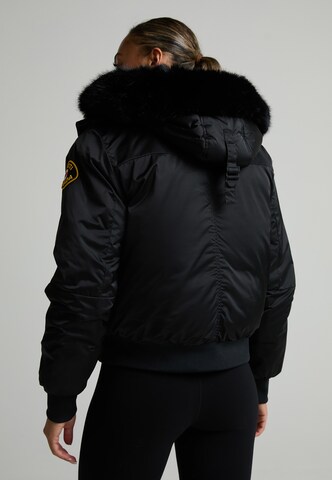 Veste d’hiver 'OLIVIA ' Zavetti Canada en noir