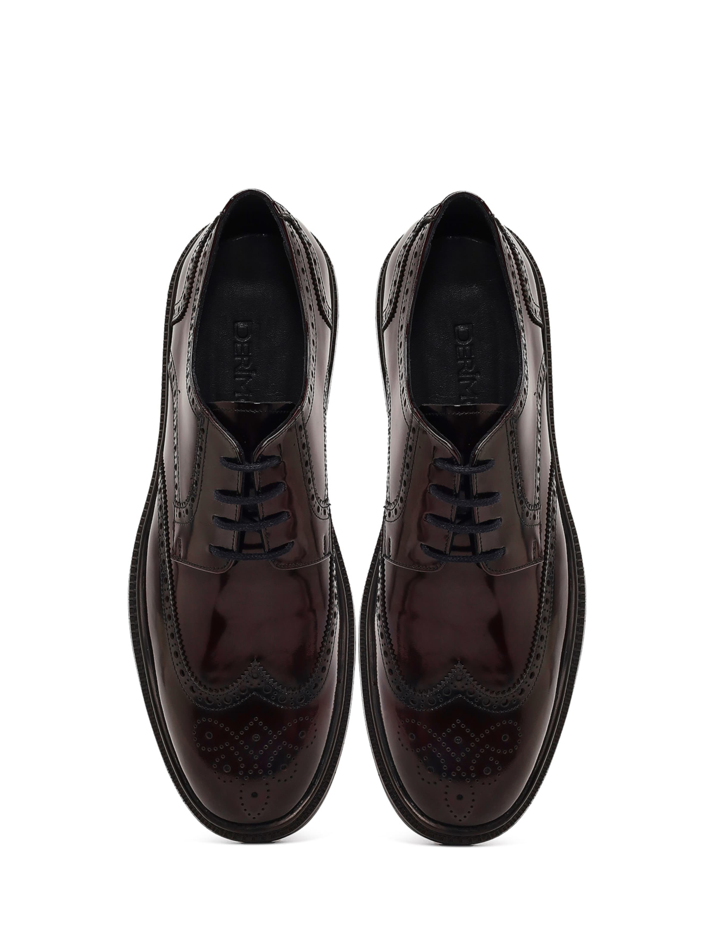 Chaussure à lacets Derimod en noir