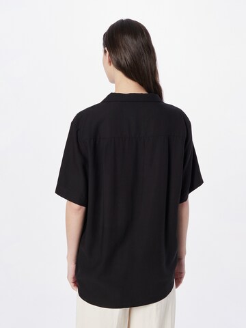 WEEKDAY - Blusa 'Mira' en negro