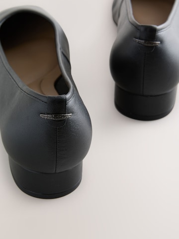 Next Ballerina in Schwarz