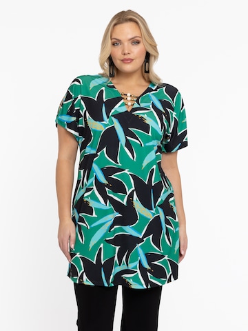 Yoek Tunic in Green: front