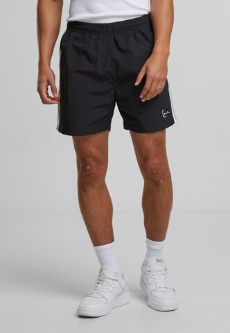 Karl Kani Badshorts i svart: framsida
