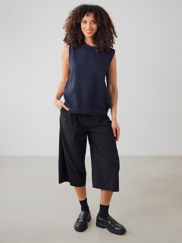 Cardigan 'Knitted Vest' Honest Basics en bleu