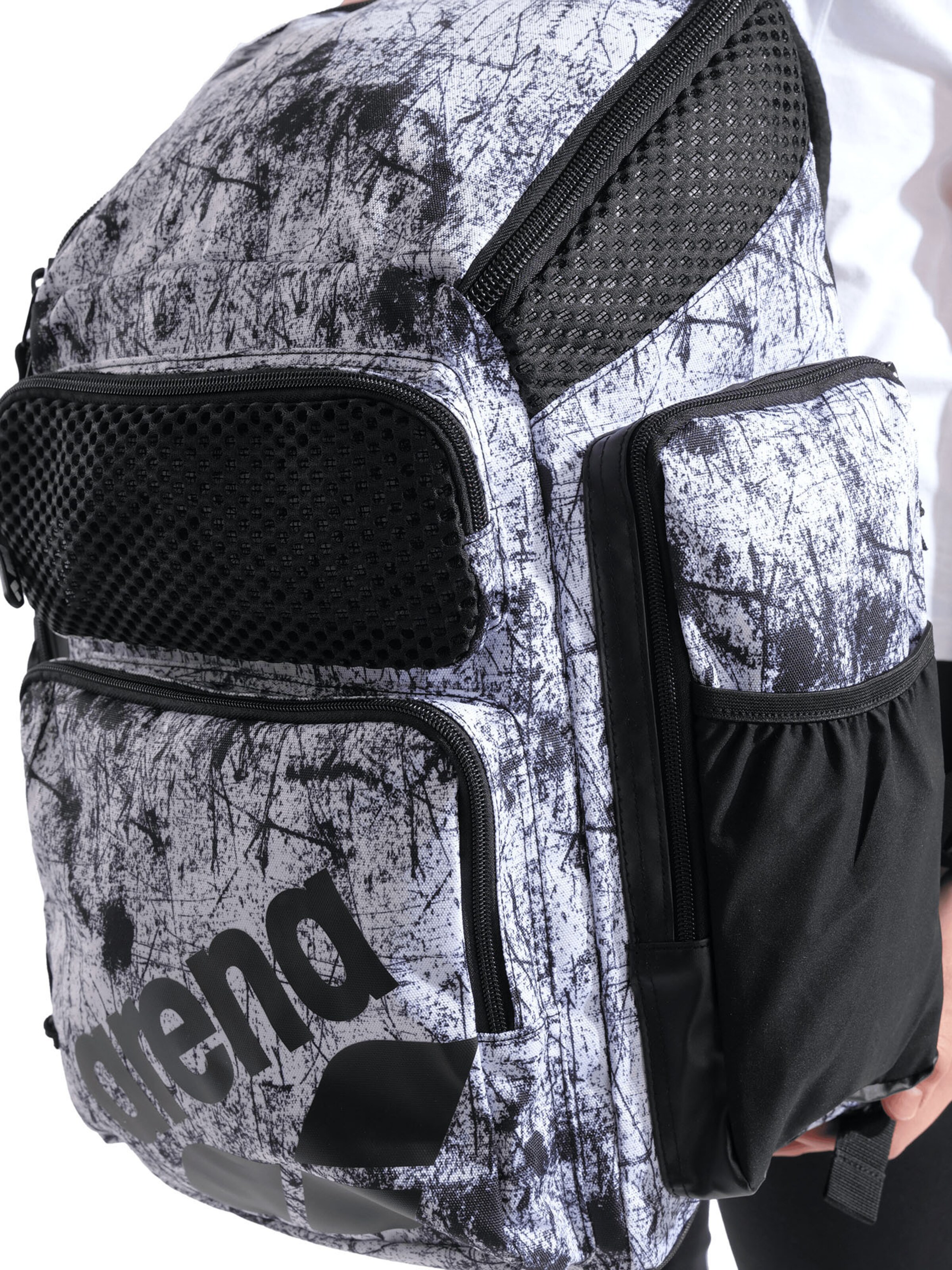Sac à dos de sport 'ONE GO BACKPACK 45L AO' ARENA en blanc