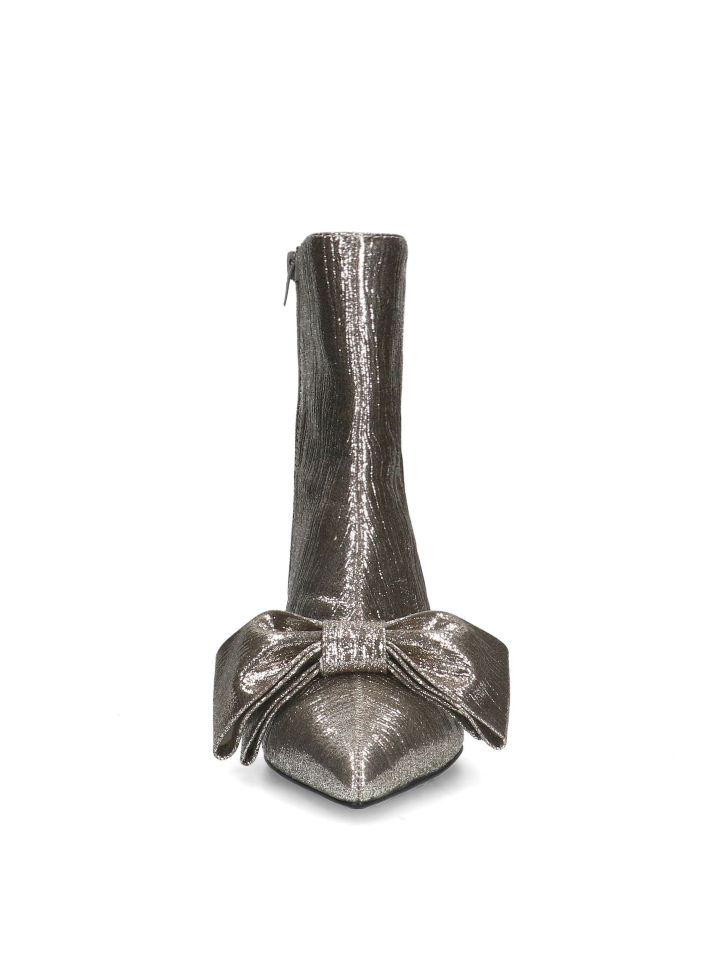 MANFIELD Stiefelette in Silber