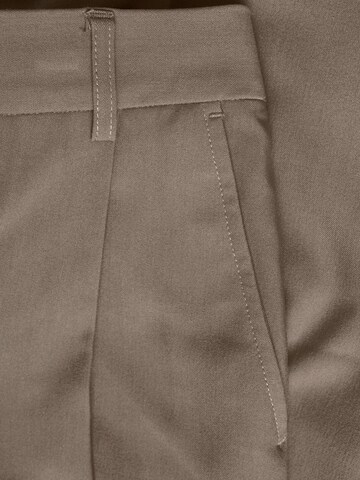JJXX Normalny krój Spodnie w kant w kolorze brązowy