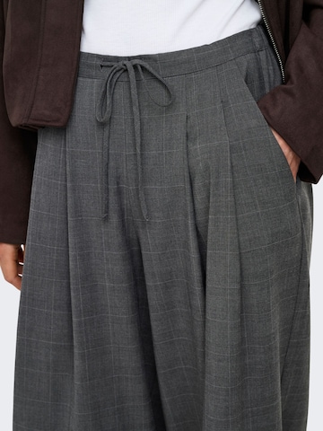 ONLY - Pierna ancha Pantalón plisado 'ONLenia' en gris