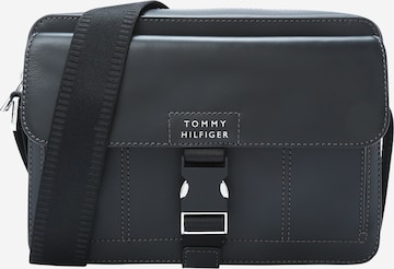 TOMMY HILFIGER Τσάντα ώμου σε μαύρο: μπροστά