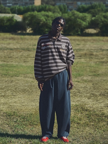 Bershka Paita värissä harmaa