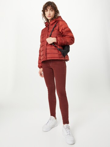 LEVI'S ® Between-season jacket 'Edie Packable Jacket' in Red