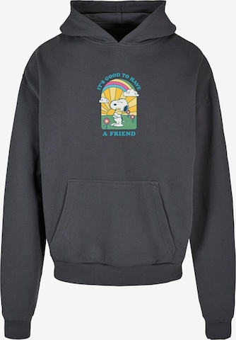 Merchcode Sweatshirt 'Peanuts - It's Good To Have A Friend' in Grijs: voorkant