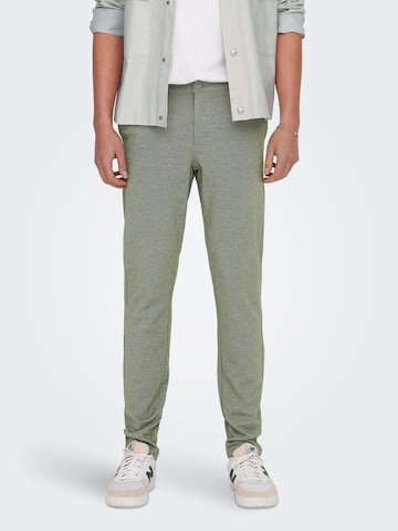 Coupe slim Pantalon chino 'Mark' Only & Sons en gris : devant