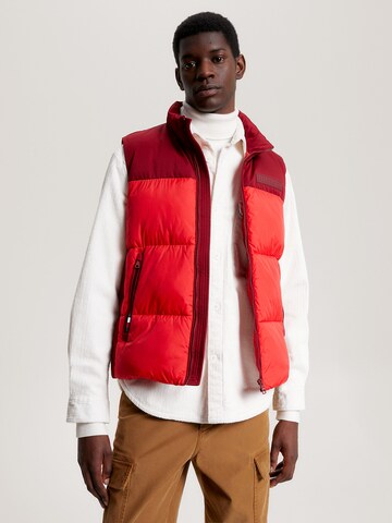 TOMMY HILFIGER Bodywarmer 'New York ' in Rood: voorkant