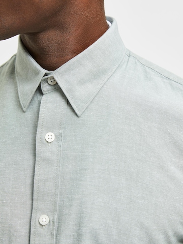 SELECTED HOMME Slim fit Button Up Shirt in Green