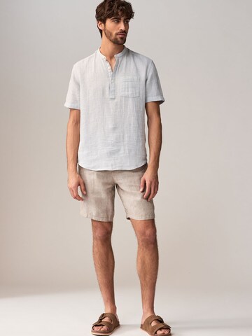 Next - Ajuste regular Camisa en gris