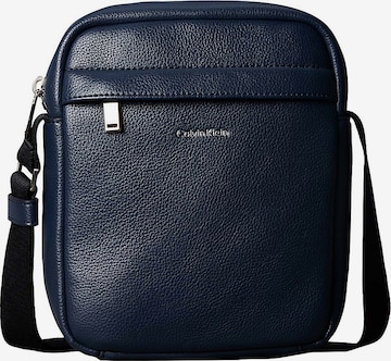 Sac à bandoulière Calvin Klein en bleu : devant