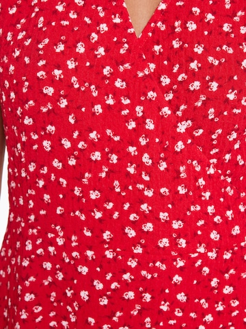 Bershka Šaty – červená