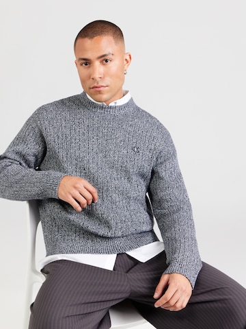 Pull-over Calvin Klein Jeans en gris : devant