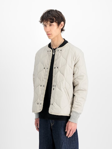 ALPHA INDUSTRIES Tussenjas in Beige: voorkant