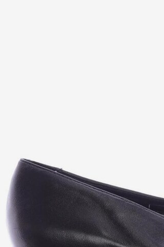 HECHTER PARIS Flats & Loafers in 39 in Black