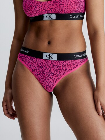 Calvin Klein Underwear String i rosa: framsida