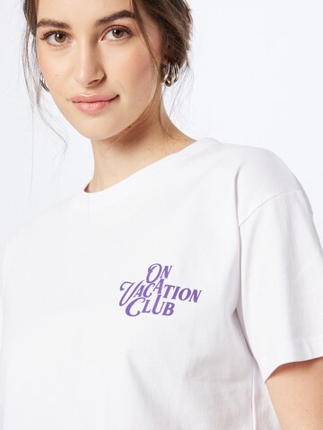 On Vacation Club Shirt in White